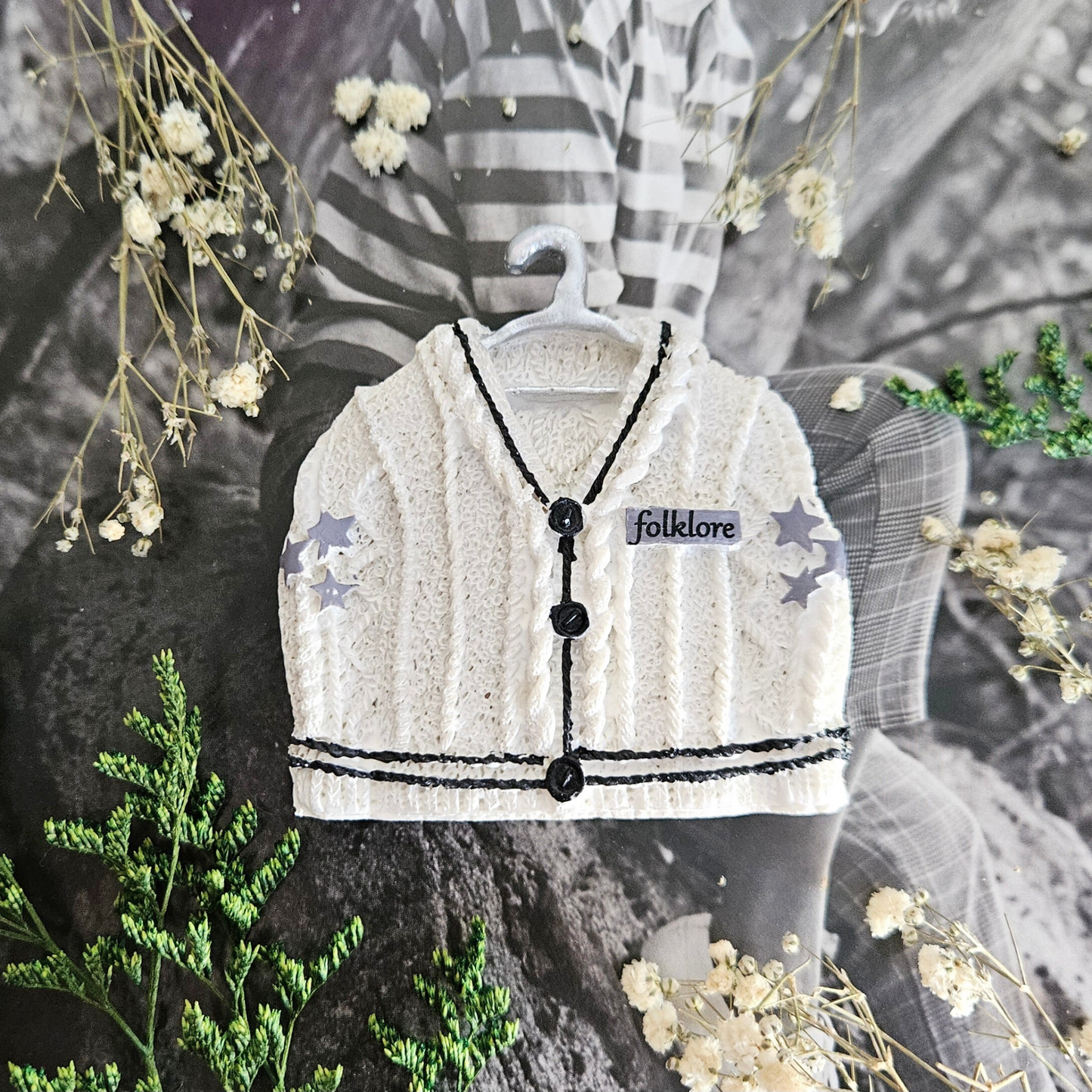 Cardigan Ornament