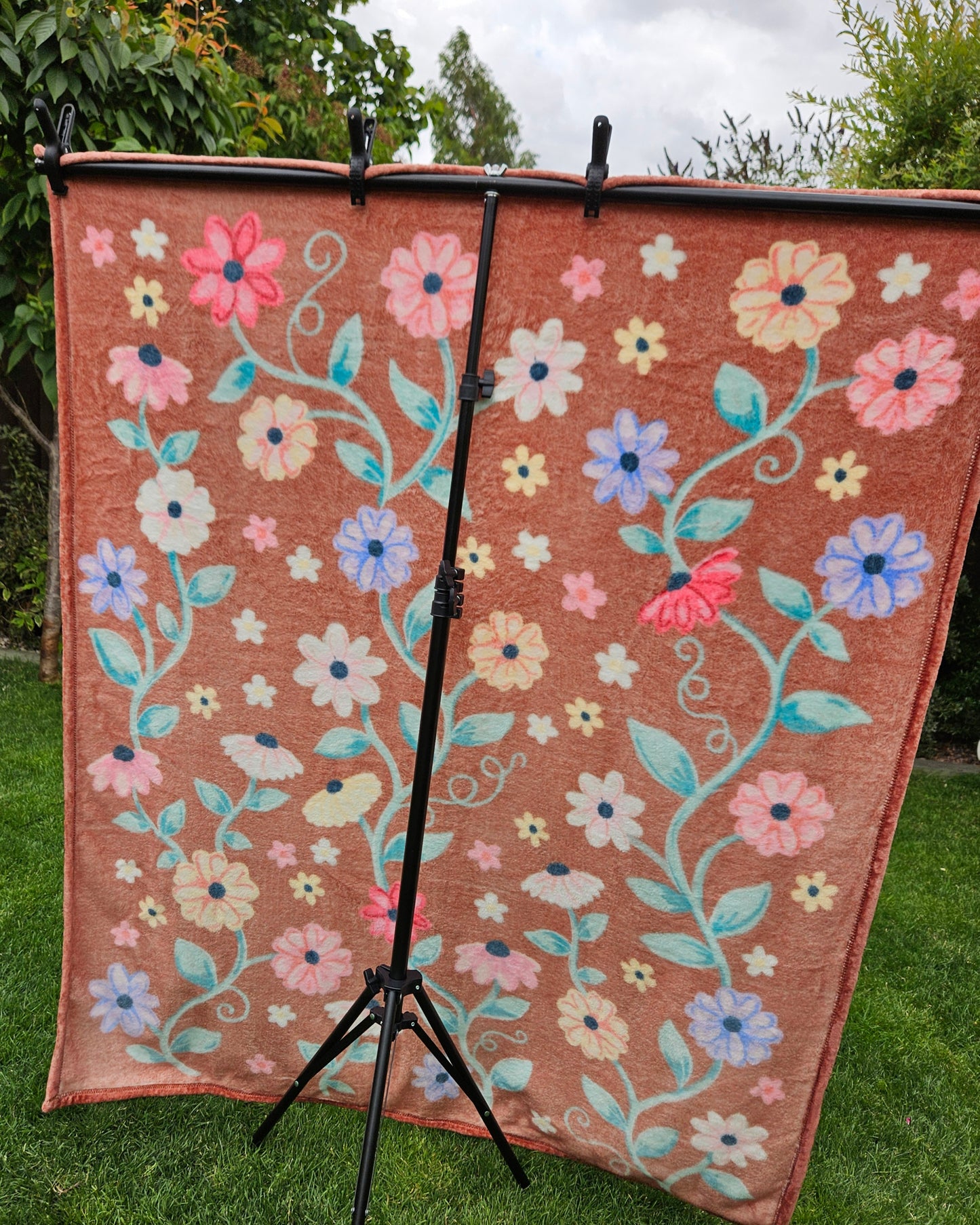 Acoustic Piano Flowers Fleece Blanket