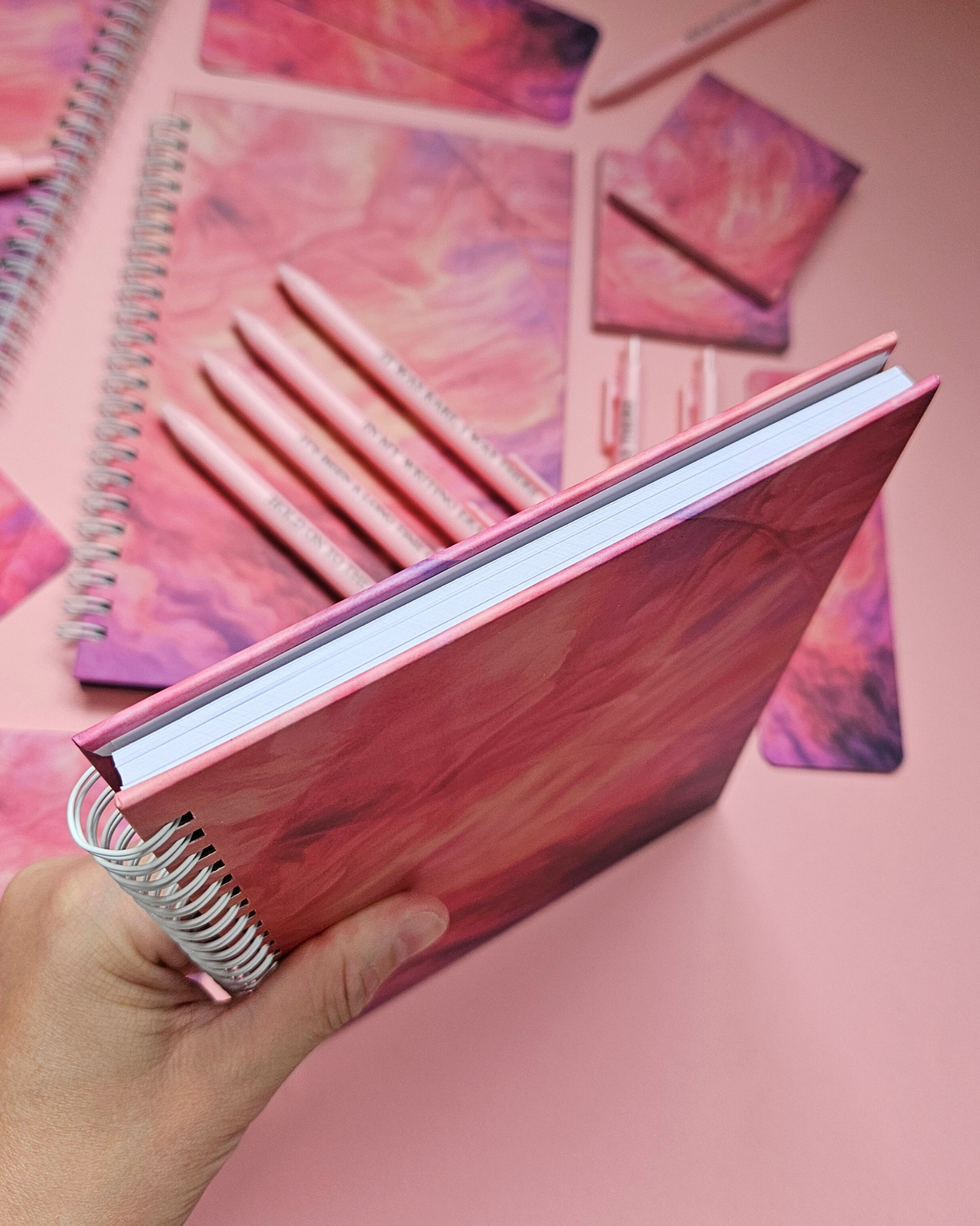Fan Shell Notebook/Sticky Notes/Bookmarks/Pens