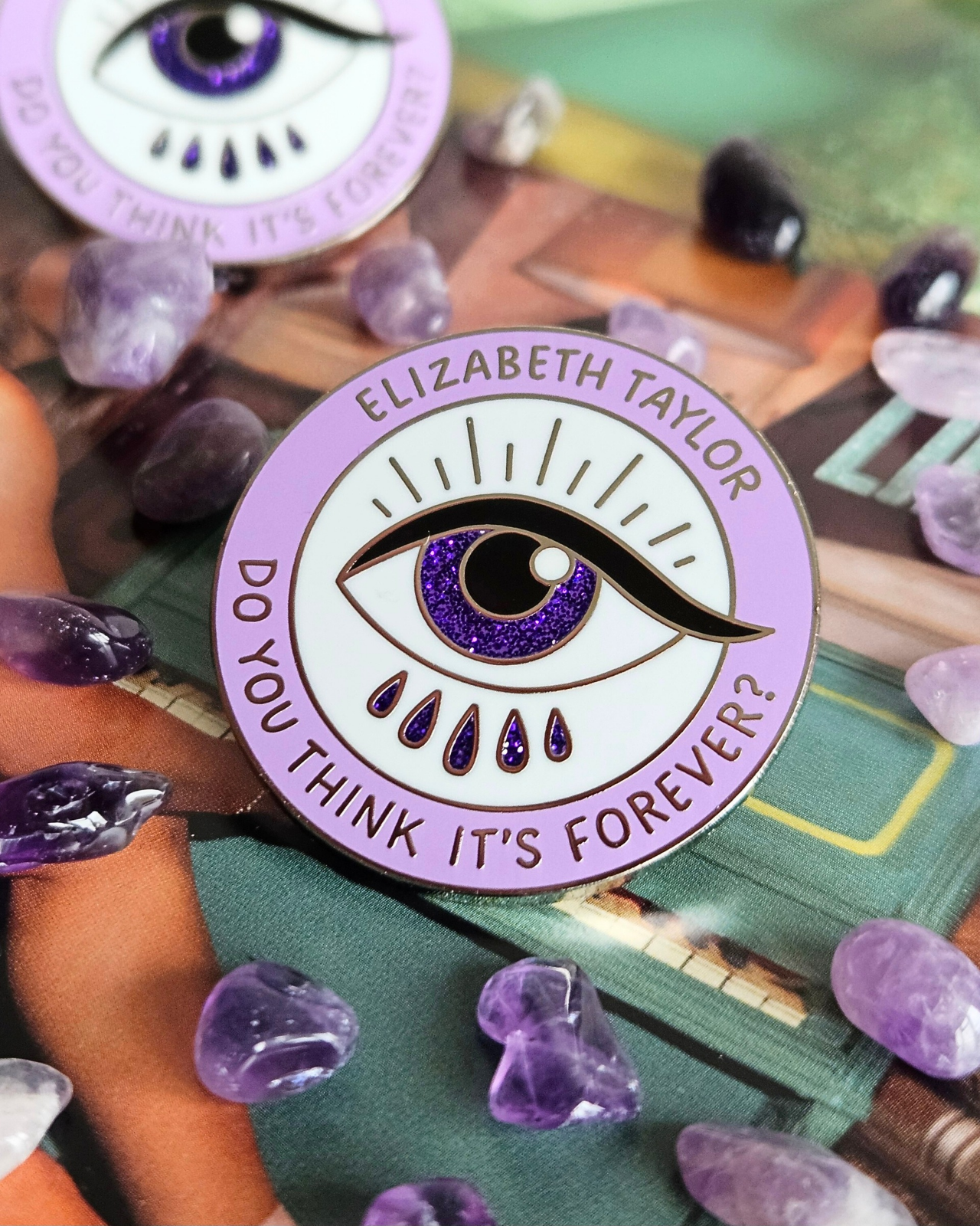 Elizabeth Taylor Enamel Pin
