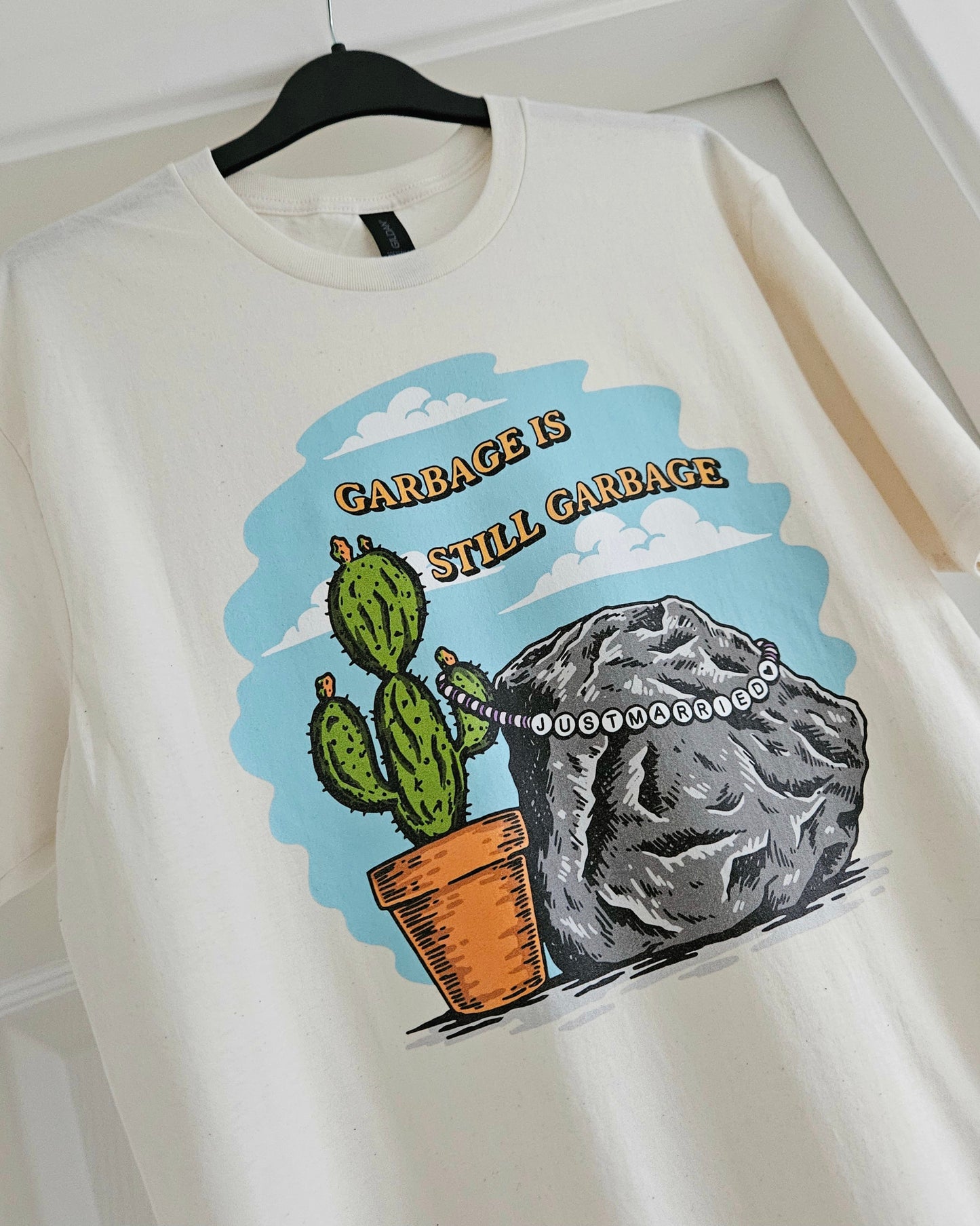 Cactus & Rock Just Married T-Shirt