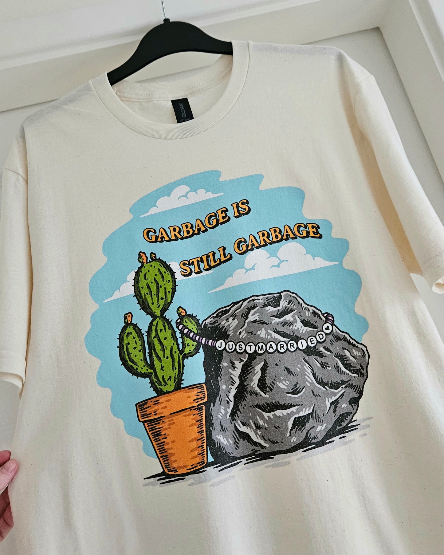 Cactus & Rock Just Married T-Shirt
