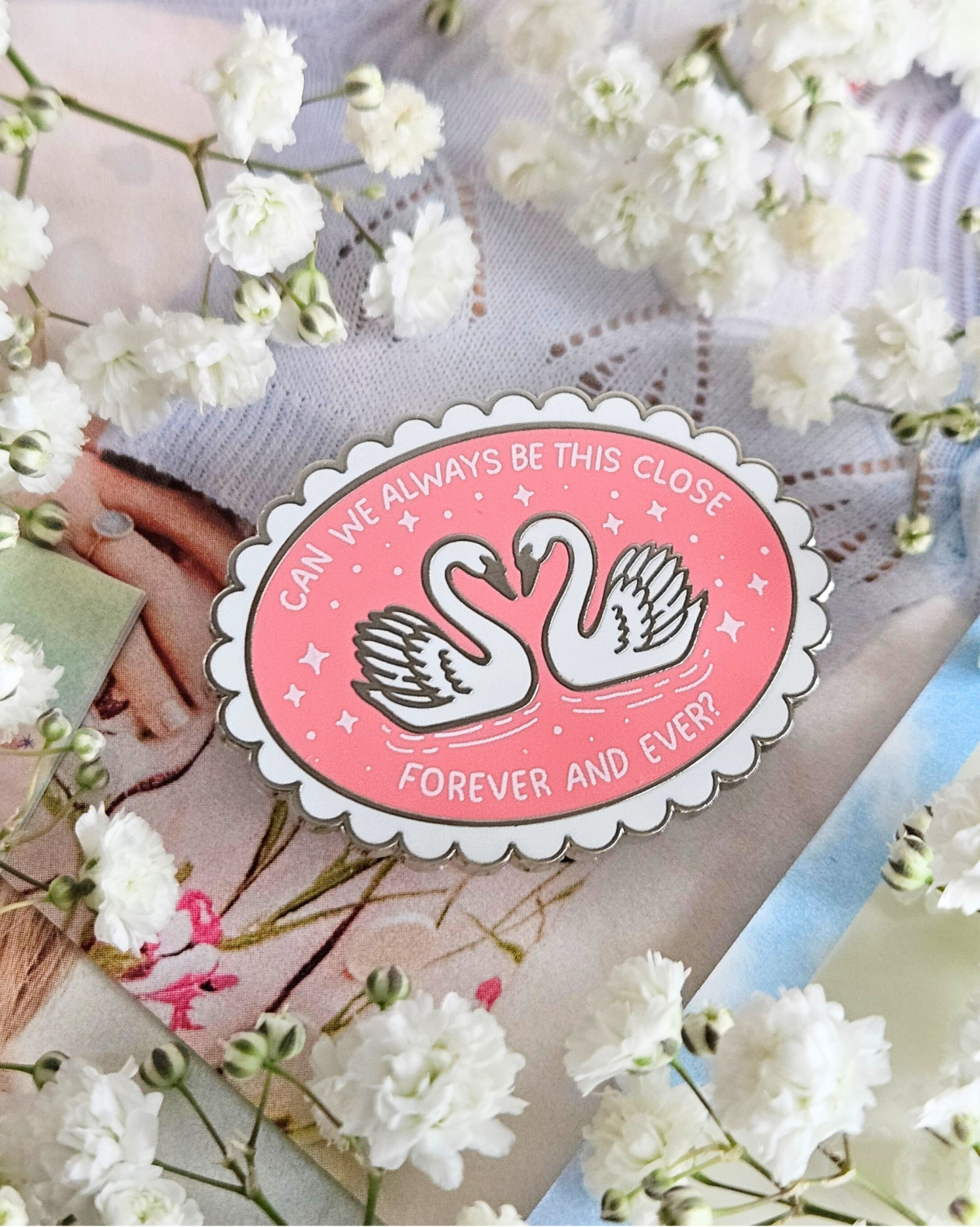 Lover Swans Enamel Pin